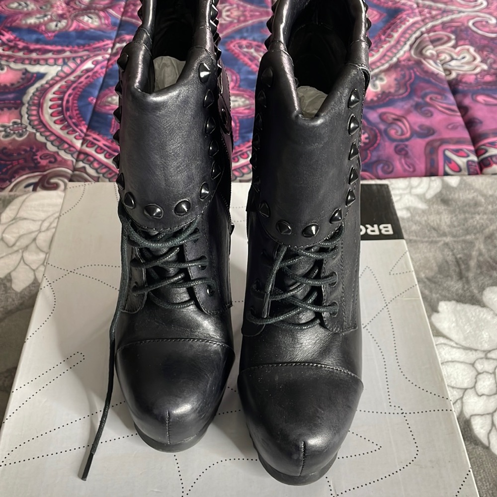 Lace up boots